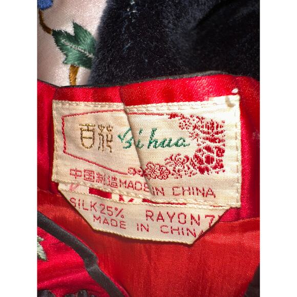 VINTAGE 40's-60's BAI HUA CHINESE SILK RAYON EMBROIDERED ROBE ANTIQUE ART - Picture 7 of 9